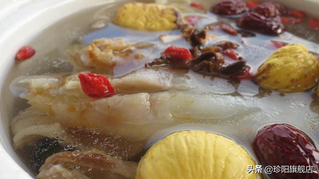 怀孕吃燕窝还是吃花胶 2026年孕妇食燕窝还是食花胶好