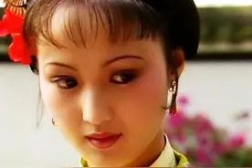 平儿对王熙凤忠心耿耿，却替贾琏隐瞒头发事件，她存了什么心思？图片