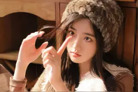 笑起来害羞的女孩！图片