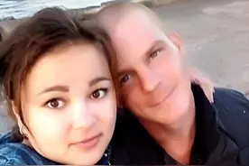 俄罗斯疫情放松，一对夫妻狂欢四天，双胞胎独自在家被饿死图片