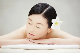 怀孕后长斑是怎么回事，女性产后如何正确祛斑变回“小仙女”图片