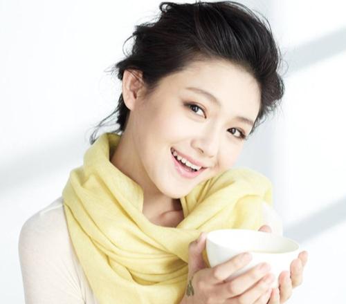 怀孕吃银耳和燕窝的区别 2026年怀孕吃银耳和燕窝的区别在哪