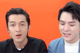 明星饱受直播间美颜冲击：王一博成樱桃小嘴，胡歌吓得不敢抬头图片