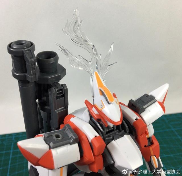 宅客模玩原创测评：青岛社 1/48 烈焰魔剑 测评（素组+展示部分）