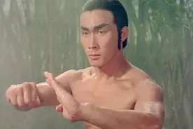 卡萨伐：影坛四大腿王之一，一脚踹飞冯克安，空中三连踢无人能及图片