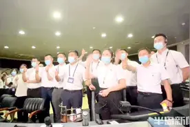 个头越来越高，装备越来越强！近40年塔台变迁，见证青岛民航“腾飞”图片