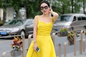 街拍 穿黄色裙子美女图片
