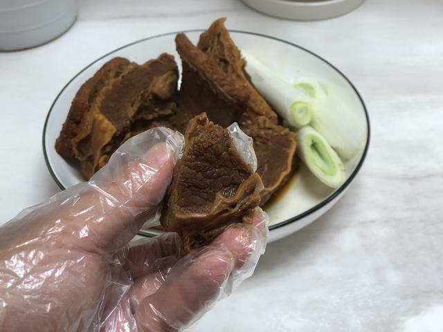 鱼鳞颜色的牛肉