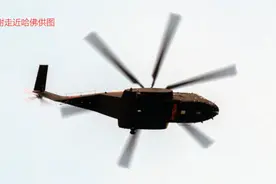 直8宽体直升机高清图曝光，未来魔改型号将超过美军CH53视频封面