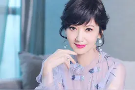 被家庭拖累的赵雅芝：两度息影，2段婚姻3个儿子，67岁人设崩了图片