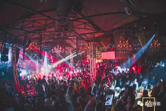 被爸妈害惨，玉女变“欲女”，好莱坞最美甜心崩坏的十年…