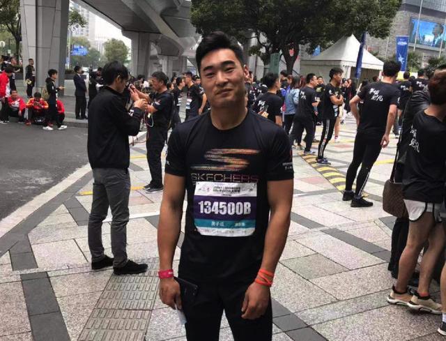 这才是真正少林武僧,10秒ko对手不过瘾,又挑战马拉松