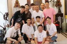 郭德纲会原谅何云伟吗？德云社没人理这茬，他早就自己把路堵死了图片
