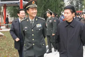 徐向前长子：25岁保送清华，48岁少将，59岁升中将，妻子同样优秀图片