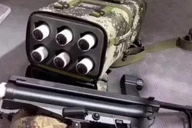 中国研制的袖箭微型防空导弹，射程达3000米，可装在背包里图片