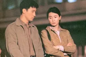 《甜蜜蜜》小猪佩奇和社会人的幽默，早在96年就已被陈可辛拍出图片