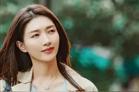 《三十而已》带火一裙子：上半身上班，下半身约会，疏影童瑶都爱图片