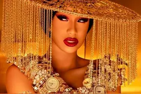 隆胸、跳脱衣舞，这位娱乐圈的顶流也太敢了吧？图片