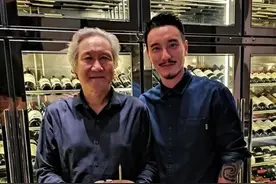 王阳明爸爸成为爷爷后首次庆生 4年一次生日实属难得图片