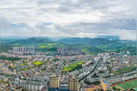 东川工业园区精准施策提能力办实事图片