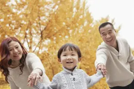 2亿独生子女的现状：童年越幸福的孩子，成年后越是辛苦图片