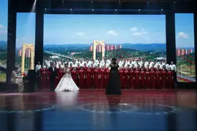 在歌声中重温党史——学校举办“颂歌献给党”歌咏比赛图片