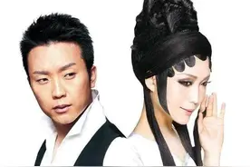 装了14年的李玉刚“说崩就崩图片