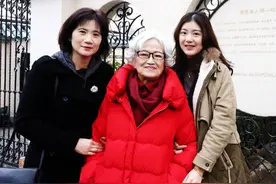 王文娟与女儿外孙女照片曝光，告别仪式不开放，但开通网上吊唁厅图片