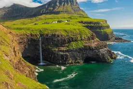 世界最大岛屿格陵兰岛，首府努克只有1万多人口，却是最大的城市图片