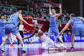 104-103！刘晓宇失误，迈克瑞2罚不中！首钢失好局，广东惊险晋级图片