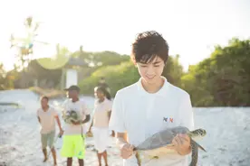 ​对话王俊凯：做小事让世界更美好图片