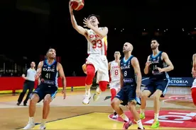 吴前为什么低迷？除了自身对抗不足外，球队掩护质量差也有关系图片