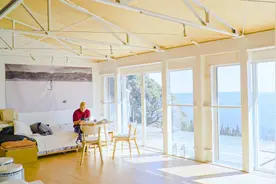 人口不到3万的小城，他把退休生活过成人人羡慕的样子图片