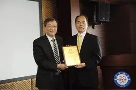 "火"了！14位诺贝尔奖得主频频到访这所985高校！图片