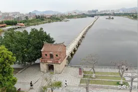 一座有着悠久历史的文化古桥，就在福建泉州，如今依旧保存完好图片