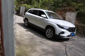 冲着三大件提捷达VS7，半年后体验传祺GS4，发现合资国产差距明显图片