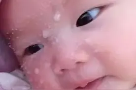 前奶解渴，后奶管饱，宝宝多久能吃到后奶？3个技巧帮宝宝吃后奶图片