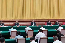 习近平@所有人：把小事当大事干，踏踏实实把正在做的事情做好图片
