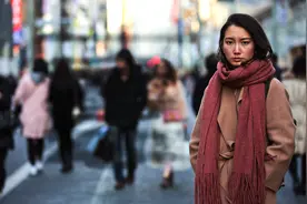 女记者公开性侵经历，揭开日本之耻，推动《强奸法》修改图片