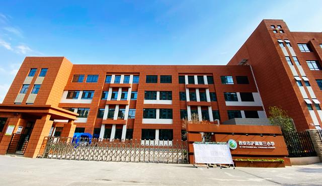 飞哥探盘：二环边地铁口70年产权45平米loft 首付19万可入