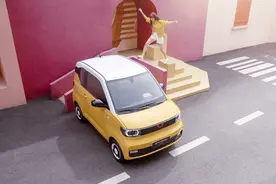 五菱宏光MINI EV：上海对不起，都怪我太小太便宜图片