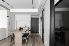 入住后，才发现多做柜子很实用，哪怕有些拥挤，也非常值得图片