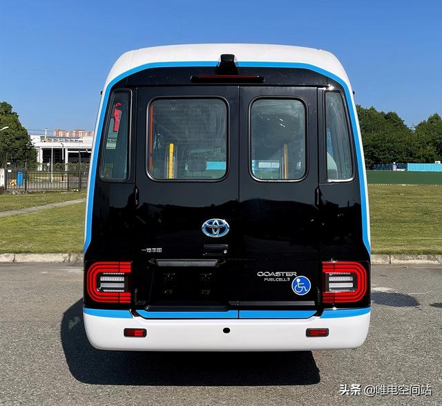 ���ǵ������������׿���ع⣺��̨�ͳ���������ȼ�ϵ�ؿͳ�