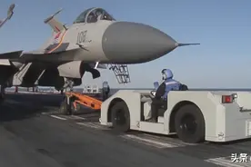 歼15首飞12周年，部分研发细节亮相，完全不同于西方的舰载机图片