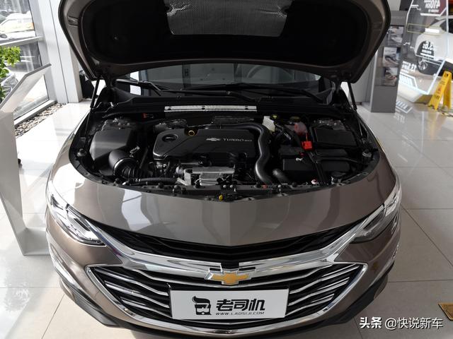 时尚运动的中型车，实惠性价比高，不再是屌丝三宝，实拍迈锐宝XL