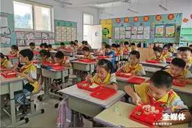 今年年内泰安市将实现学生午餐补助全覆盖 泰安市学校食品安全管理平台已经“上线”图片