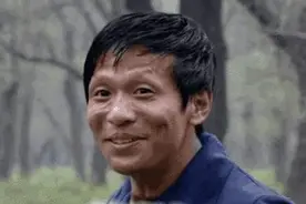 程野小品《顺水推舟》丫蛋辞职回家哭公爹，逗笑全场图片