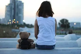 喜欢你却要远离你，性单恋者的爱情独角戏图片