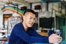 刘鸣炜商业头脑比刘銮雄还强，转卖股权给后妈甘比，才是明智之举图片