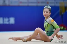 体操世锦赛女子资格赛中国4人出战3人掉器械，韦筱圆两项暂居第一图片